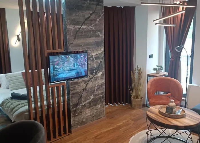 Square Luxury Apartments
