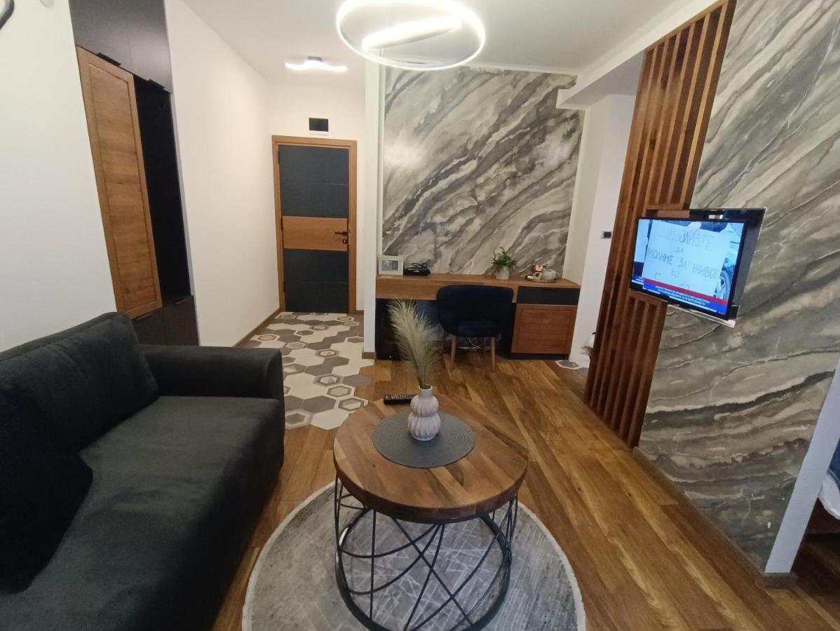 Square Luxury * Berowo