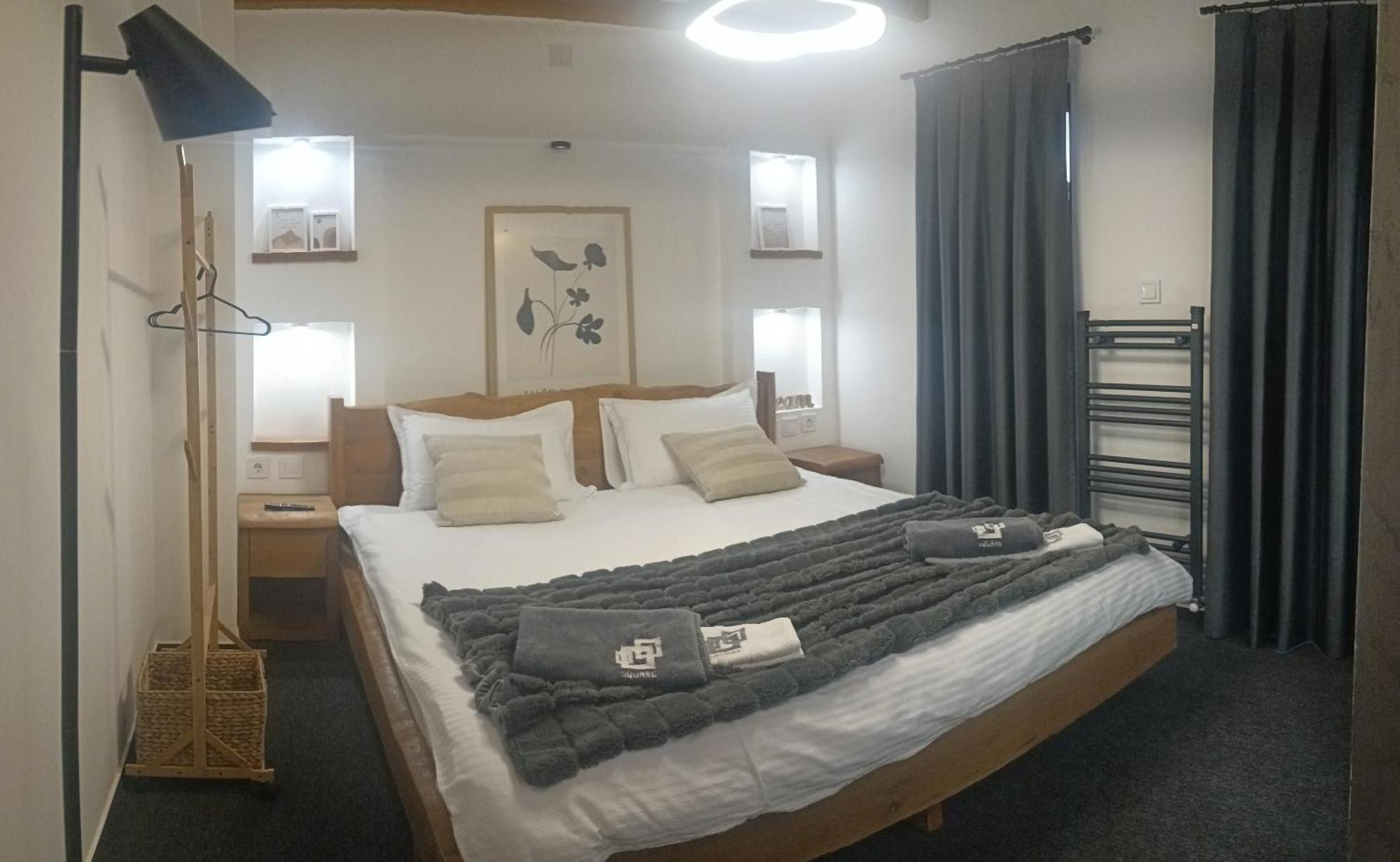 Square Luxury Apartament